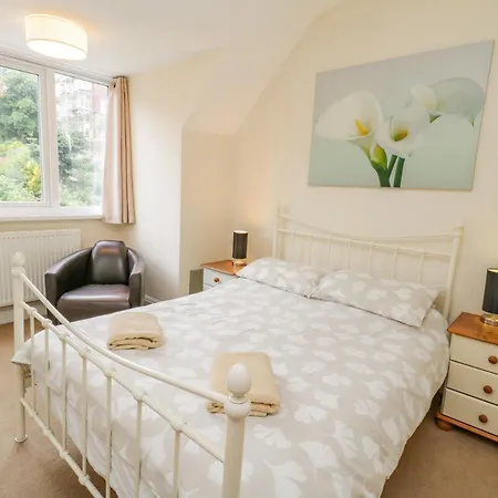 12 Holbeck Avenue Holiday home *
