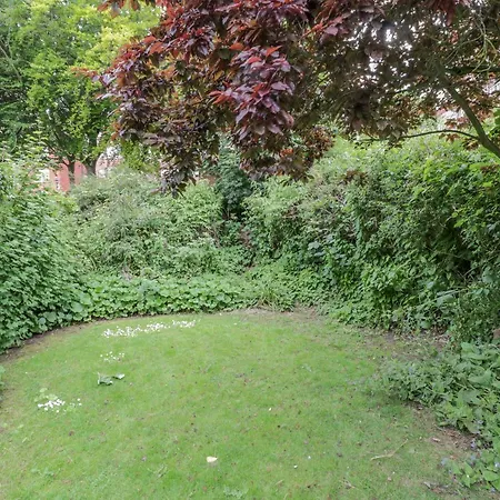 12 Holbeck Avenue