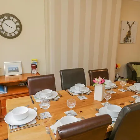 12 Holbeck Avenue Holiday home *